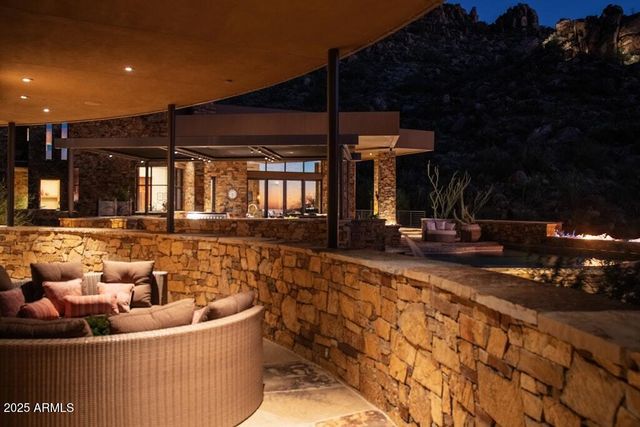 11225 E Whispering Ridge Way, Scottsdale, AZ 85255