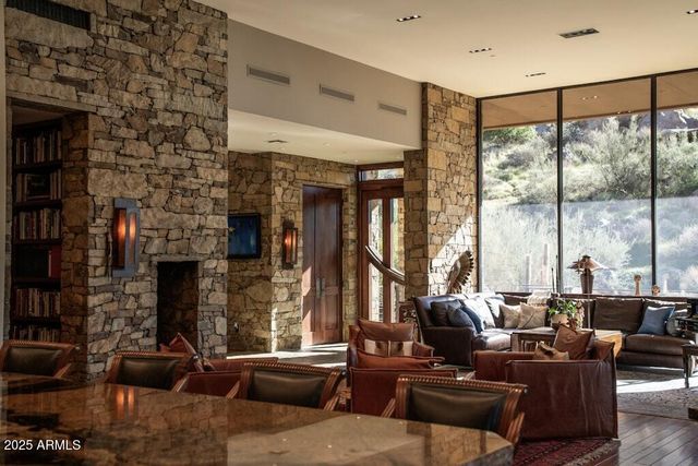 11225 E Whispering Ridge Way, Scottsdale, AZ 85255