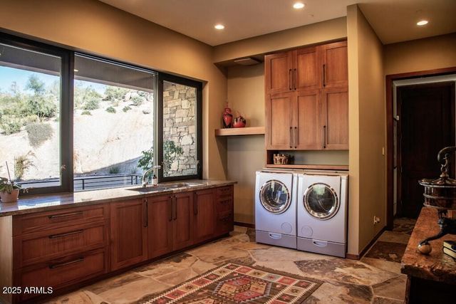 11225 E Whispering Ridge Way, Scottsdale, AZ 85255