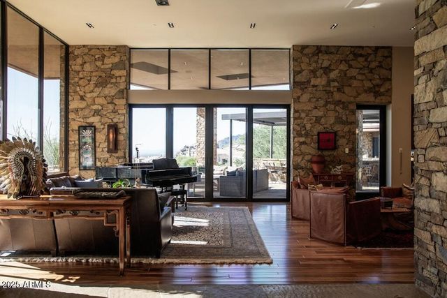 11225 E Whispering Ridge Way, Scottsdale, AZ 85255