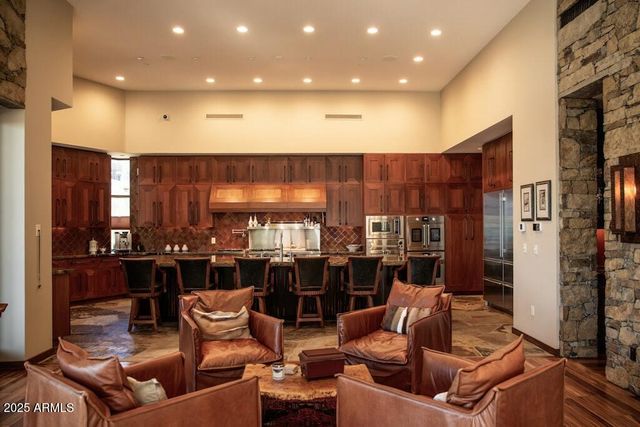 11225 E Whispering Ridge Way, Scottsdale, AZ 85255