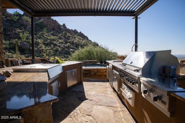 11225 E Whispering Ridge Way, Scottsdale, AZ 85255