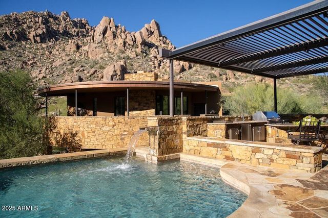 11225 E Whispering Ridge Way, Scottsdale, AZ 85255