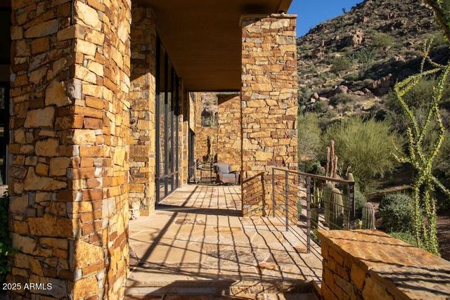 11225 E Whispering Ridge Way, Scottsdale, AZ 85255