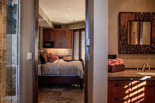 11225 E Whispering Ridge Way, Scottsdale, AZ 85255