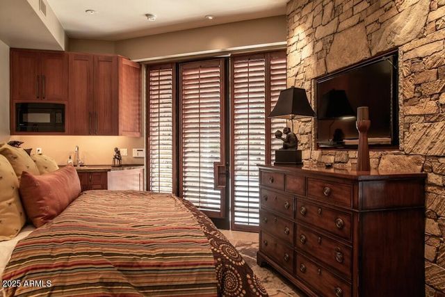 11225 E Whispering Ridge Way, Scottsdale, AZ 85255