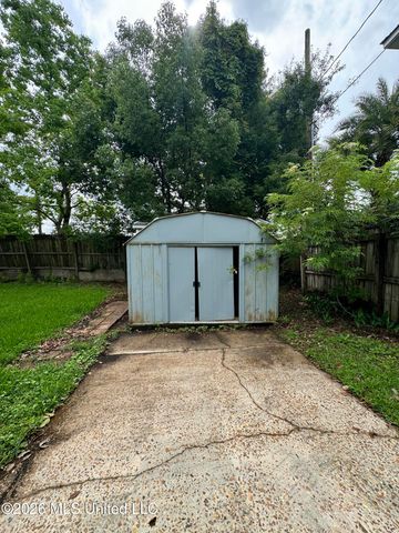 5018 Arthur Street, Moss Point, MS 39563