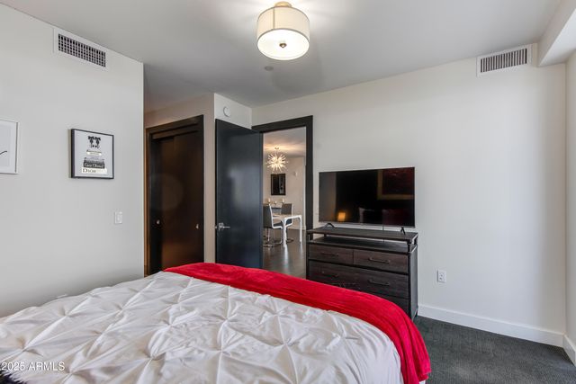 4422 N 75TH Street 2004, Scottsdale, AZ 85251