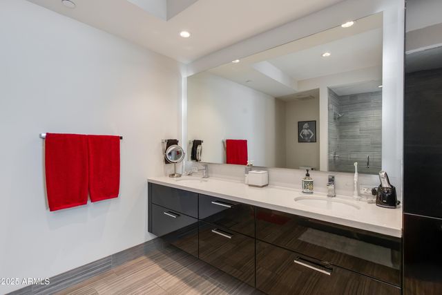 4422 N 75TH Street 2004, Scottsdale, AZ 85251
