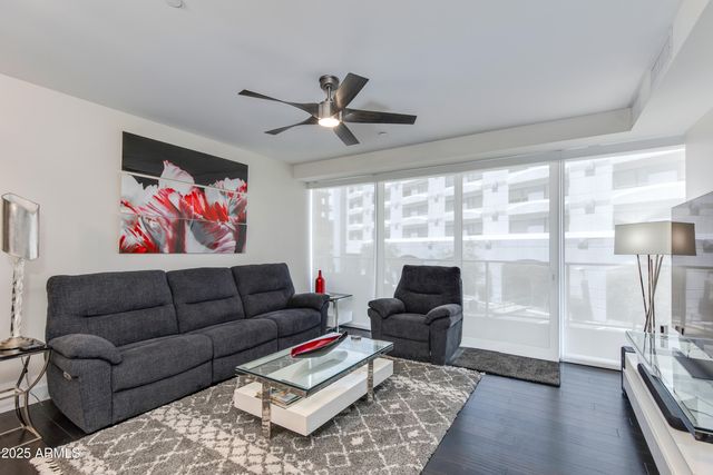 4422 N 75TH Street 2004, Scottsdale, AZ 85251