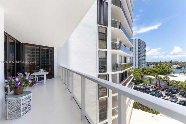 20281 E Country Club Drive 510, Aventura, FL 33180