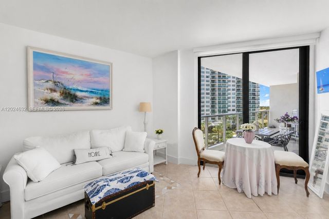 20281 E Country Club Drive 510, Aventura, FL 33180