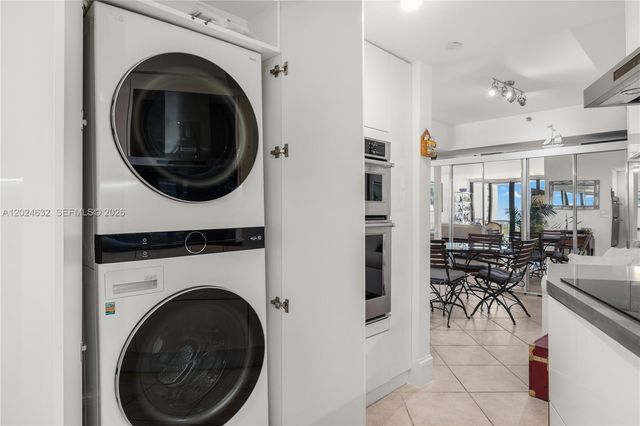20281 E Country Club Drive 510, Aventura, FL 33180