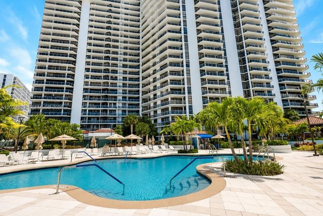 20281 E Country Club Drive 510, Aventura, FL 33180