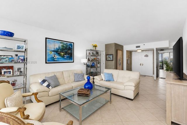 20281 E Country Club Drive 510, Aventura, FL 33180