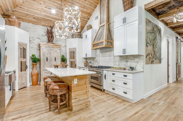 315 Cleveland Avenue, Weatherford, TX 76086