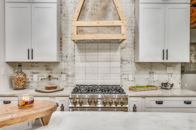 315 Cleveland Avenue, Weatherford, TX 76086