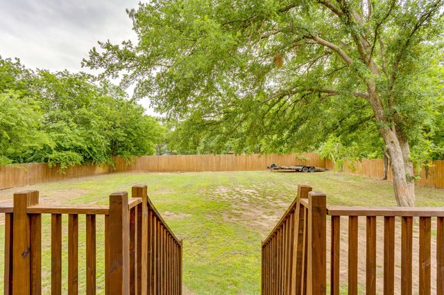 315 Cleveland Avenue, Weatherford, TX 76086