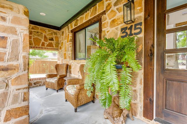 315 Cleveland Avenue, Weatherford, TX 76086