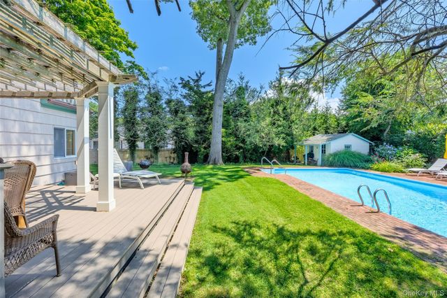 84 Oak Street, Northport, NY 11768