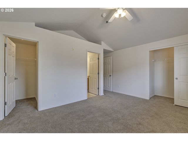 1094 Ne PERL Way, Hillsboro, OR 97006