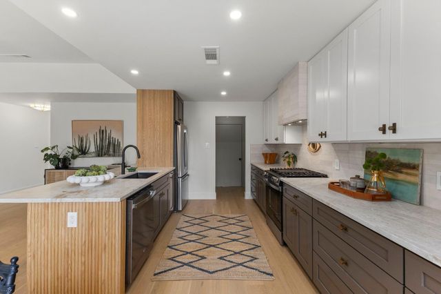 2512 McGregor DR, Austin, TX 78745