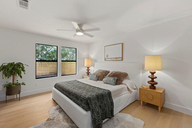 2512 McGregor DR, Austin, TX 78745