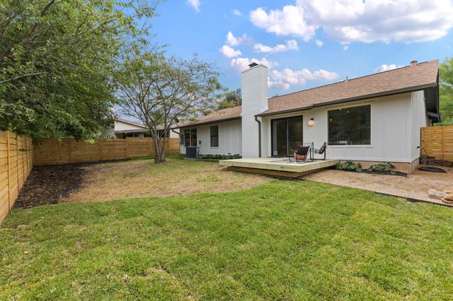 2512 McGregor DR, Austin, TX 78745