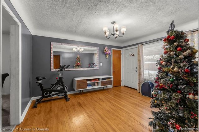 19166 Bentler Street, Detroit, MI 48219