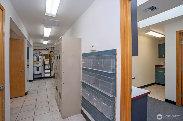5916 6th Avenue, Tacoma, WA 98406