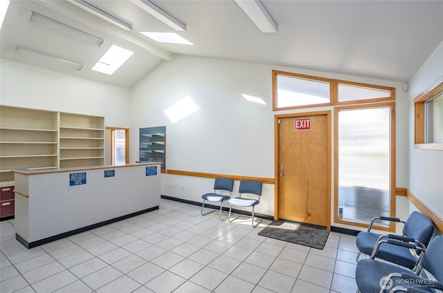 5916 6th Avenue, Tacoma, WA 98406
