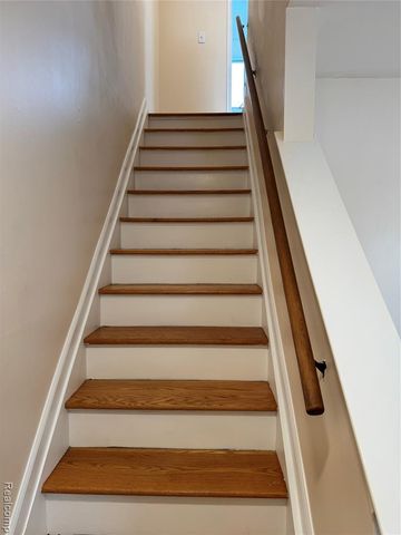 20041 Great Oaks Circle N 317, Clinton Township, MI 48036