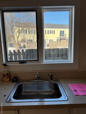 20041 Great Oaks Circle N 317, Clinton Township, MI 48036