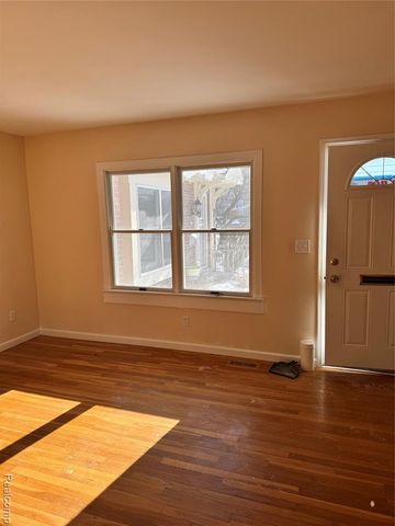 20041 Great Oaks Circle N 317, Clinton Township, MI 48036