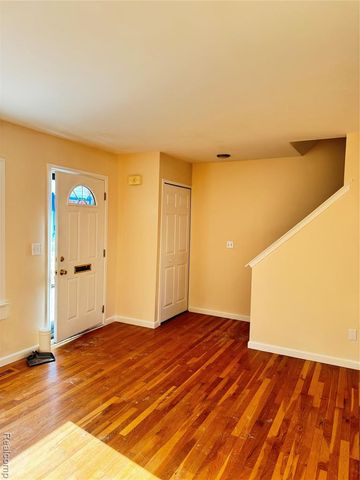 20041 Great Oaks Circle N 317, Clinton Township, MI 48036