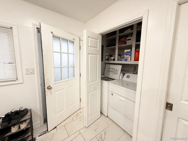 4924 Jackson Street, Dearborn Heights, MI 48125