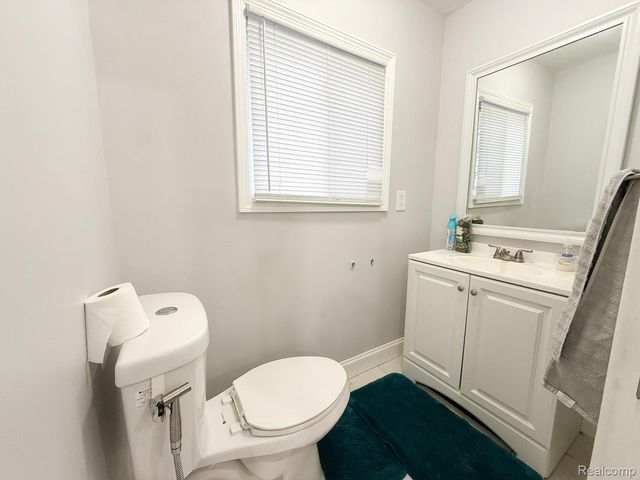 4924 Jackson Street, Dearborn Heights, MI 48125