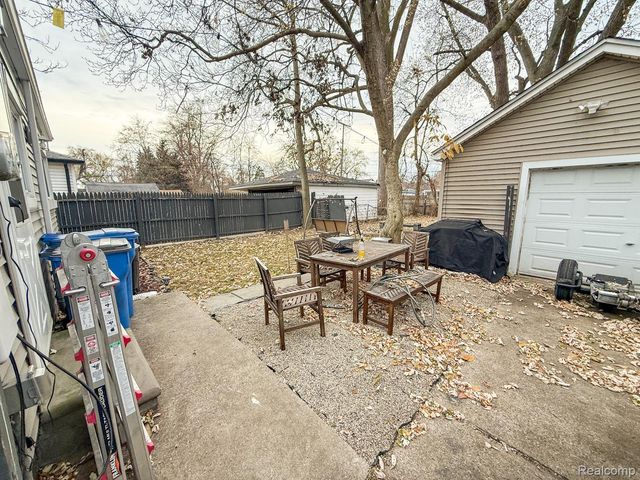 4924 Jackson Street, Dearborn Heights, MI 48125