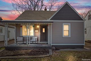 4924 Jackson Street, Dearborn Heights, MI 48125