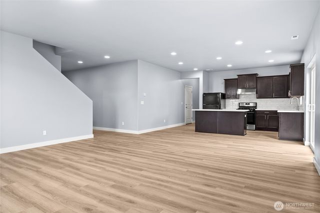 19011 112th Avenue Ct E, Puyallup, WA 98374