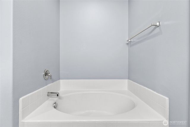 19011 112th Avenue Ct E, Puyallup, WA 98374