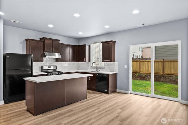 19011 112th Avenue Ct E, Puyallup, WA 98374