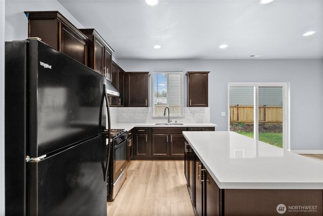 19011 112th Avenue Ct E, Puyallup, WA 98374