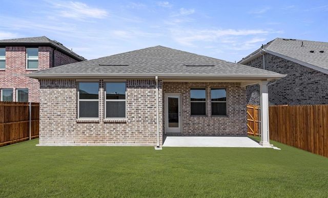 5915 Laurel Lake Lane, Pilot Point, TX 76258