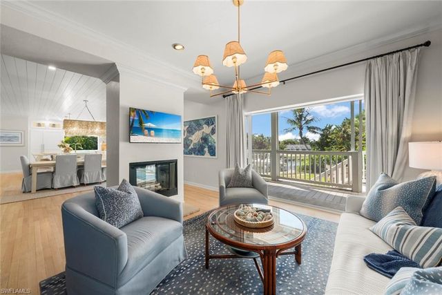 1048 Kings Crown DR, Sanibel, FL 33957