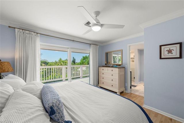 1048 Kings Crown DR, Sanibel, FL 33957