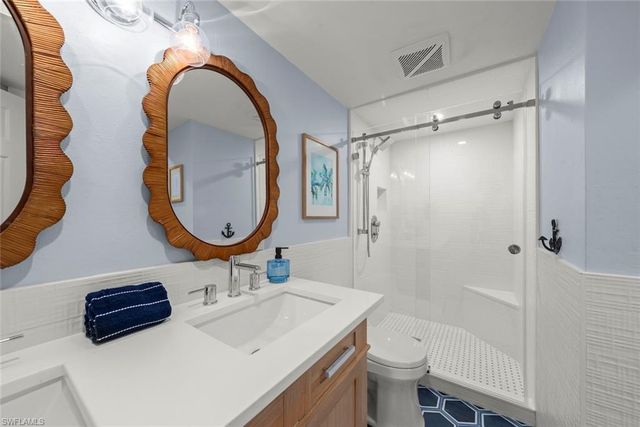 1048 Kings Crown DR, Sanibel, FL 33957