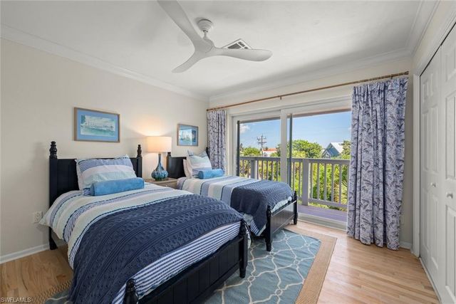 1048 Kings Crown DR, Sanibel, FL 33957