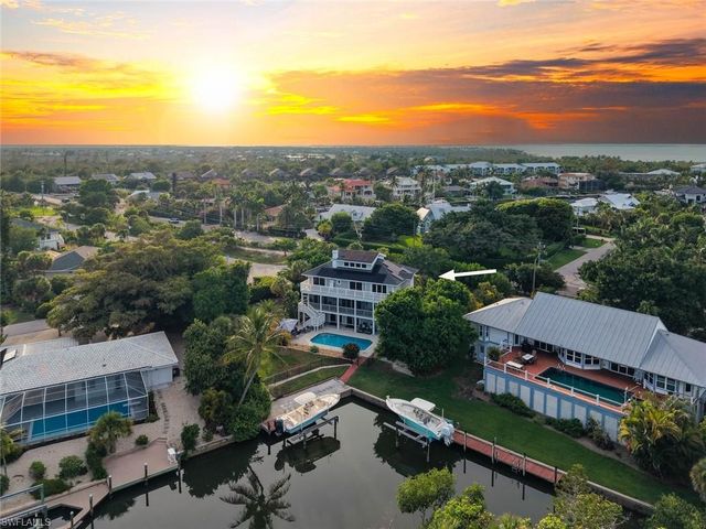 1048 Kings Crown DR, Sanibel, FL 33957