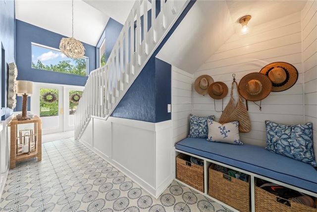 1048 Kings Crown DR, Sanibel, FL 33957